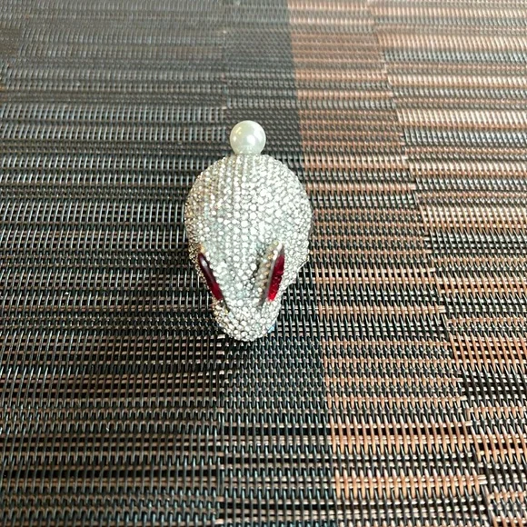 Kate Spade Big Bunny Sparkly Statement Ring - Picture 1 of 16